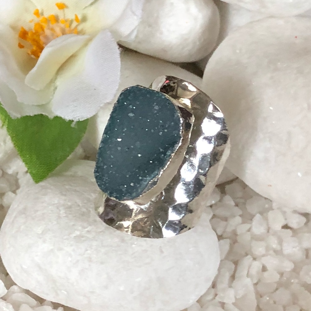 🎀✨NATURAL BLUE AGATE DRUZY RING✨🎀